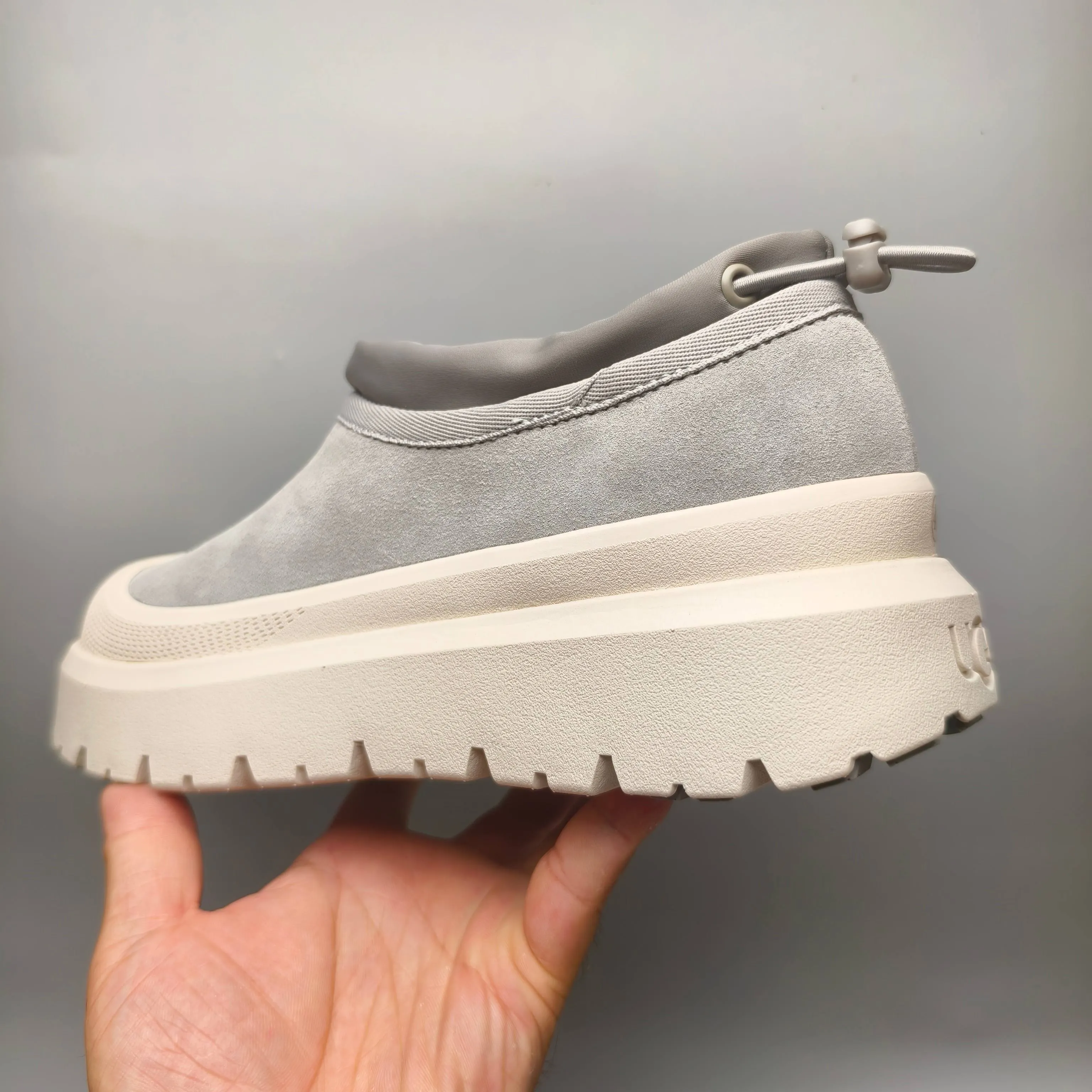 💰520 UGG sheepskin all-in-one snow boots 4096 slip-on casual trendy Wang Yibo men's and women's shoes Color: white red black blue yellow light gray dark gray green Matching sizes: 35-45